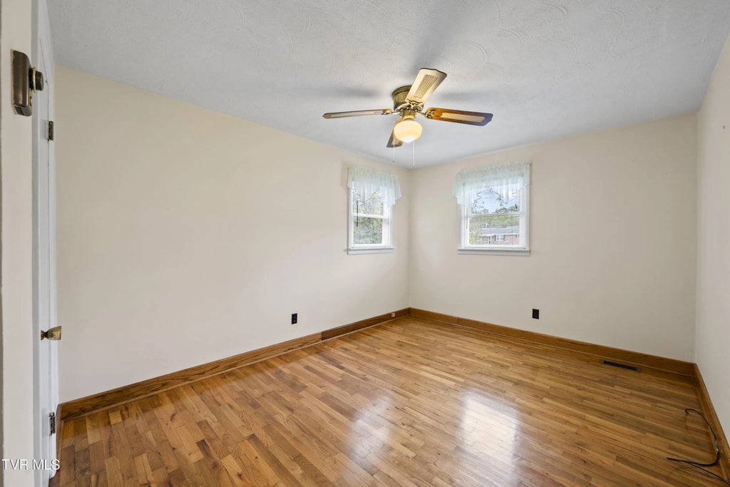16 of 31 - 210 Circle Road, Bristol, TENNESSEE