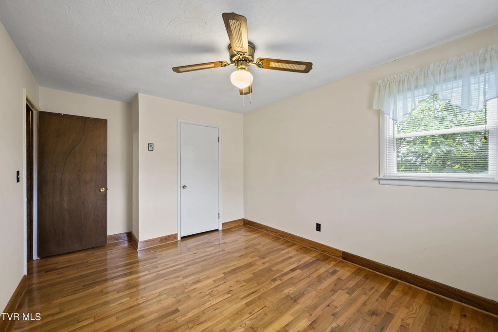 17 of 31 - 210 Circle Road, Bristol, TENNESSEE