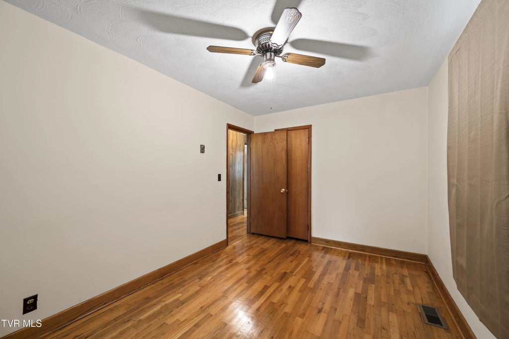19 of 31 - 210 Circle Road, Bristol, TENNESSEE
