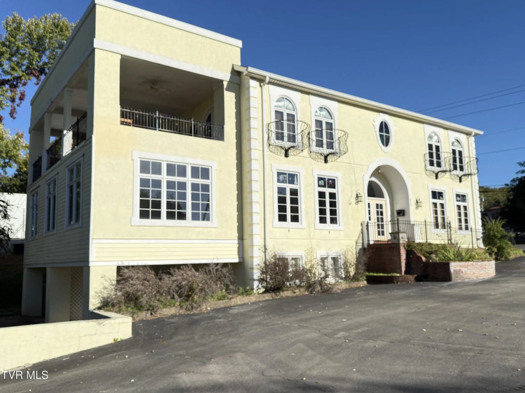 411 Bemberg Road, Elizabethton