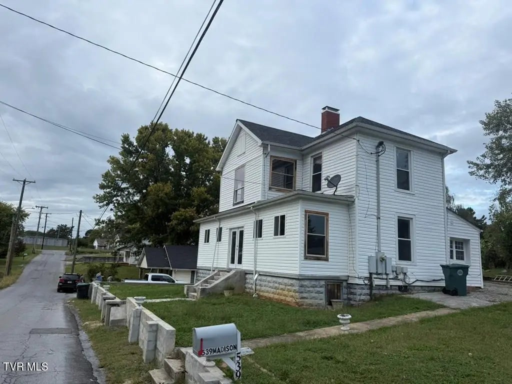 539 Madison Street, Bristol