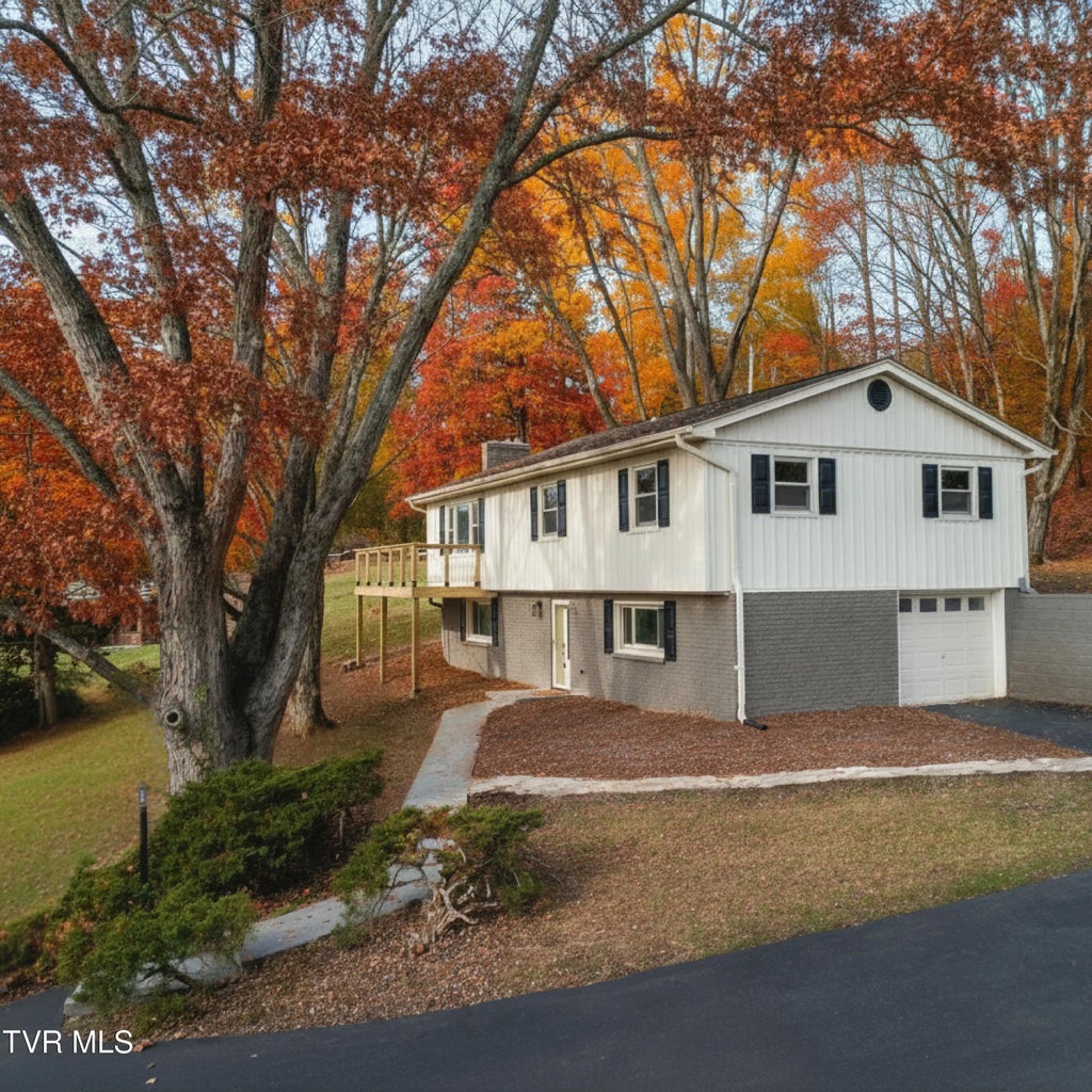 425 Seminole Road, Bristol