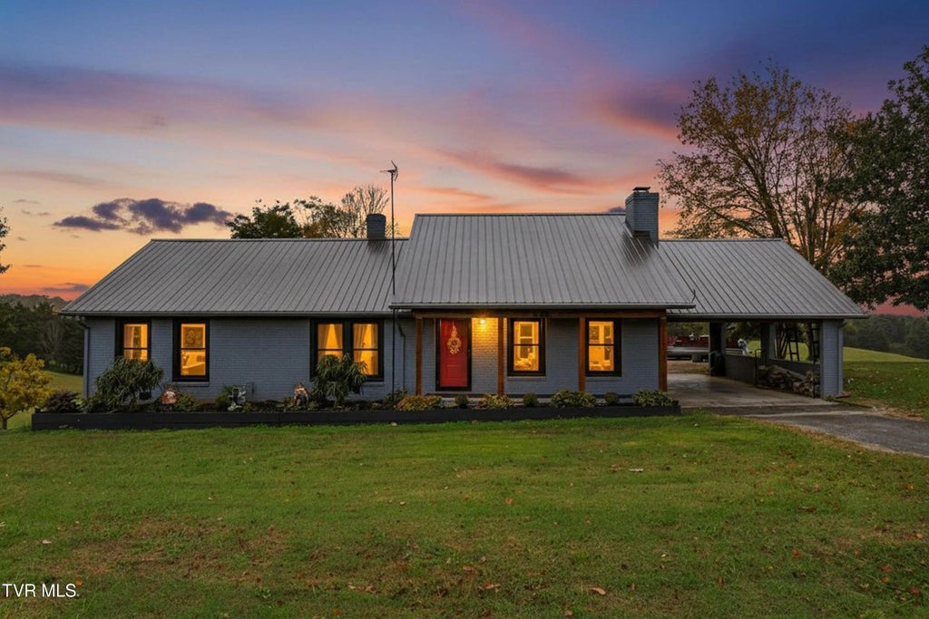 643 Hart Road, Dandridge