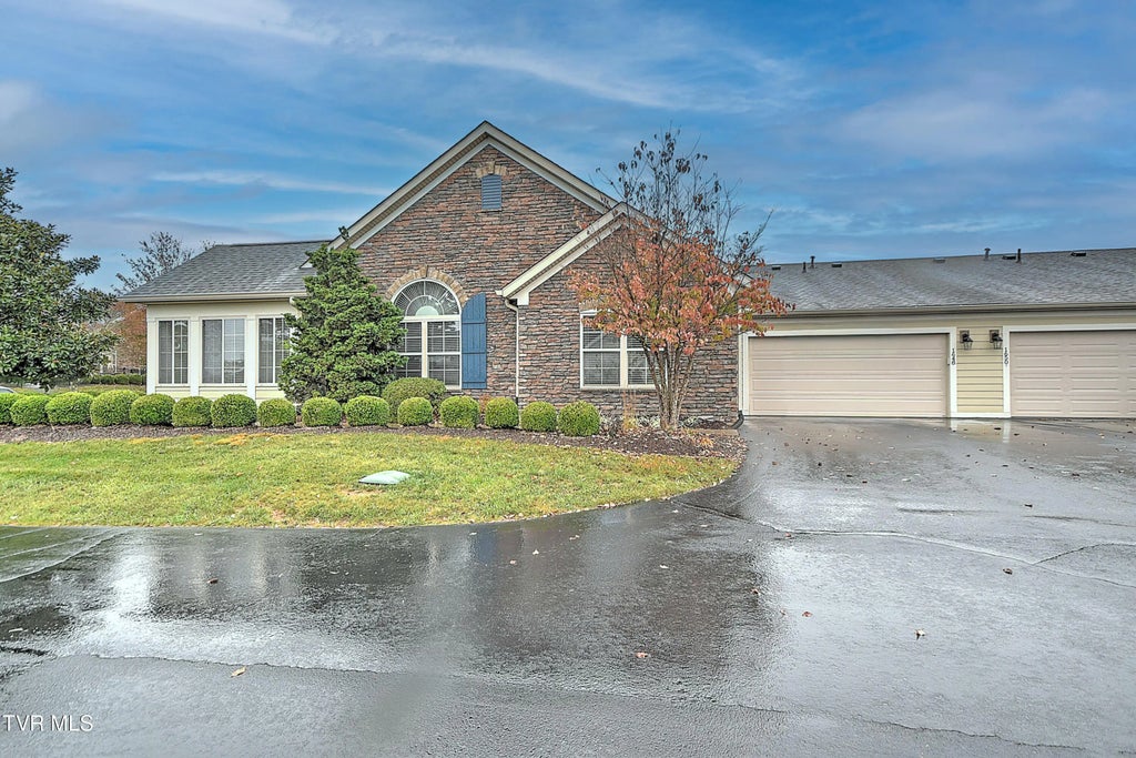 1648 Hatterdale Farm Road, Blountville