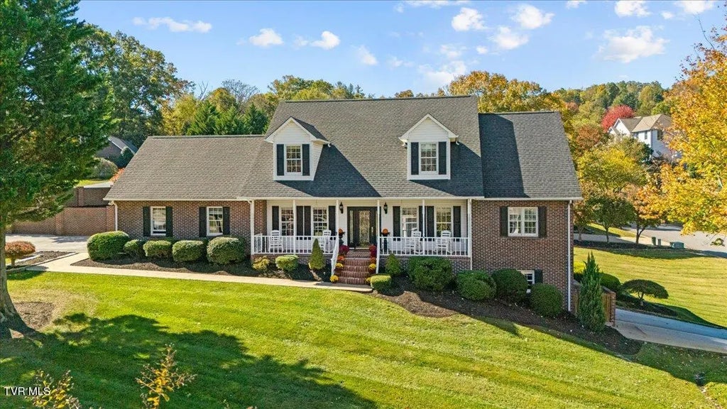 1 Emerald Court, Johnson City