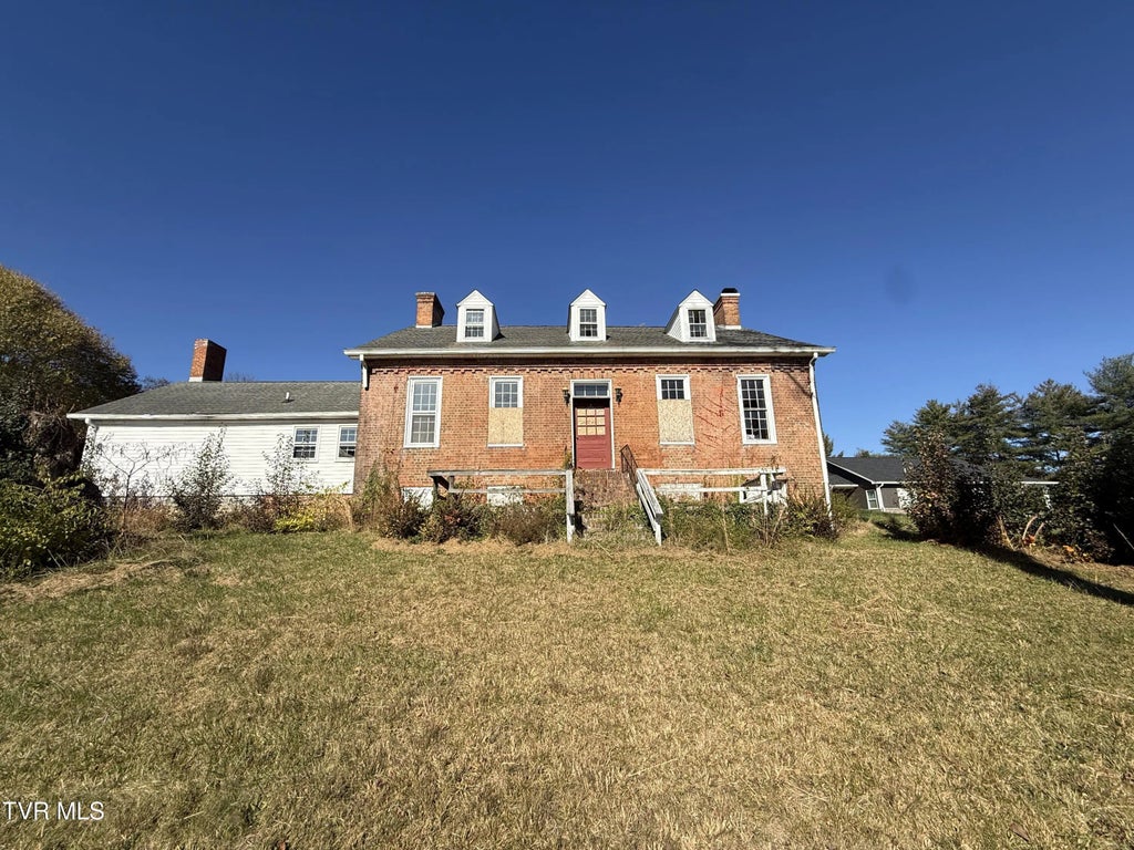 2812 Mckinley Road, Johnson City