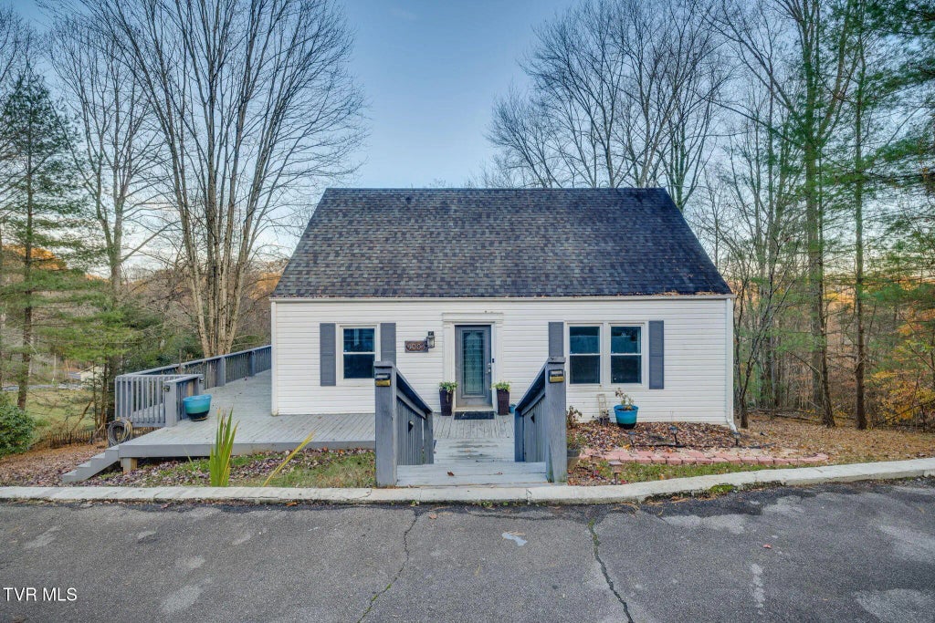 4004 Lakeland Drive, Kingsport