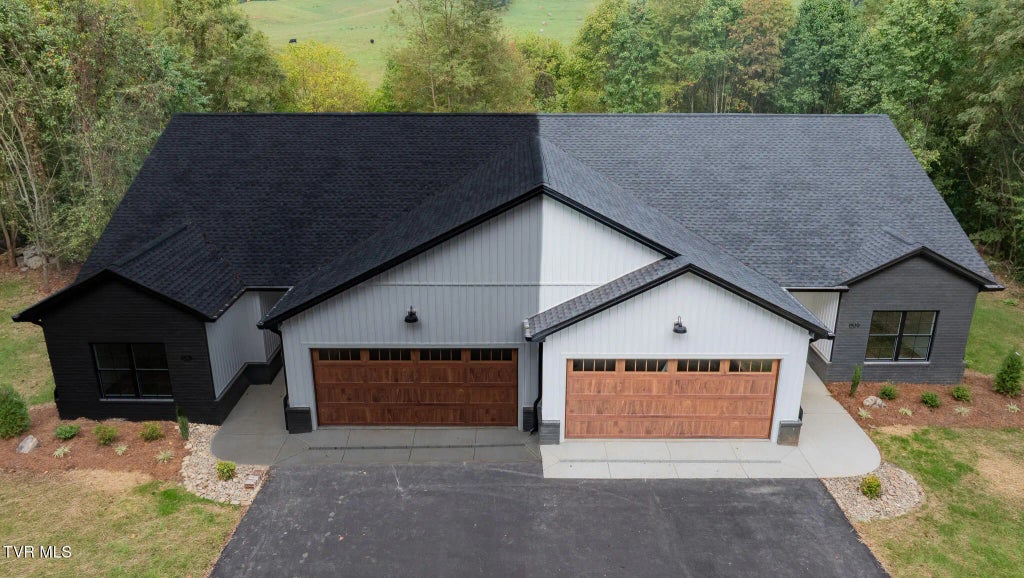 1519 &1521 Carroll Creek Road, Johnson City