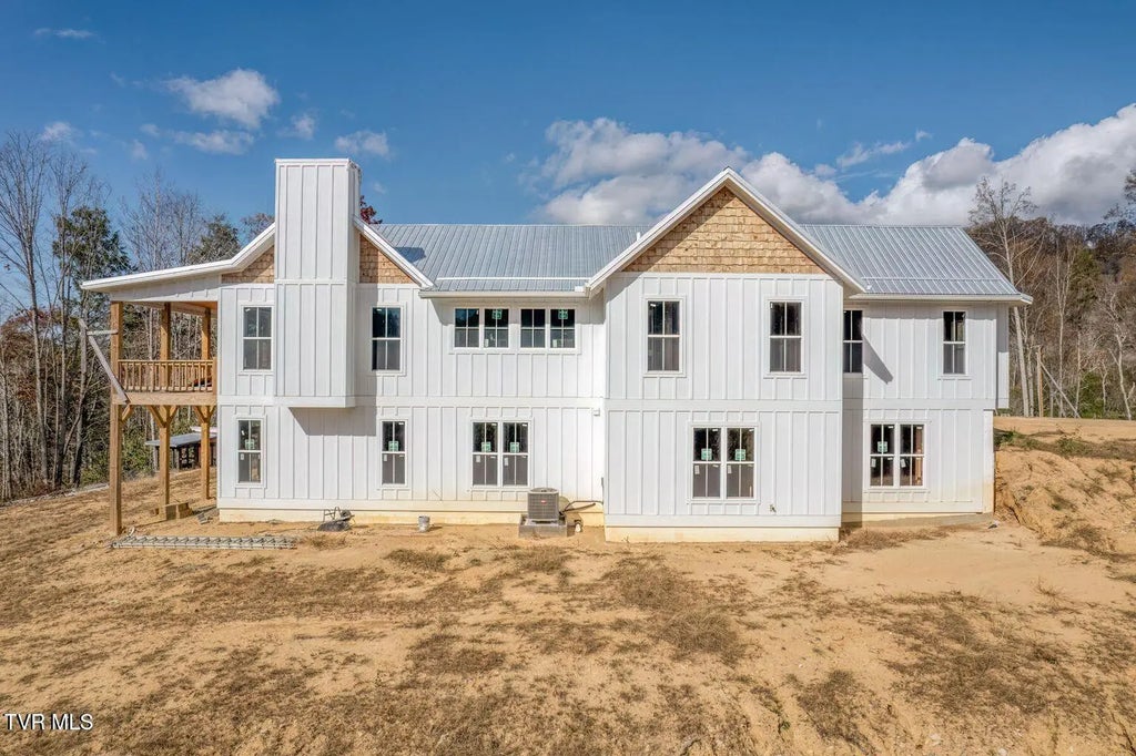 169 Teaberry Road, Roan Mountain