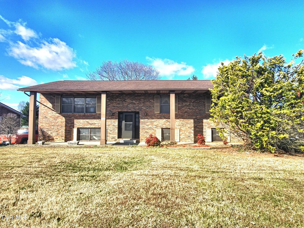 2910 Newbern Drive, Johnson City