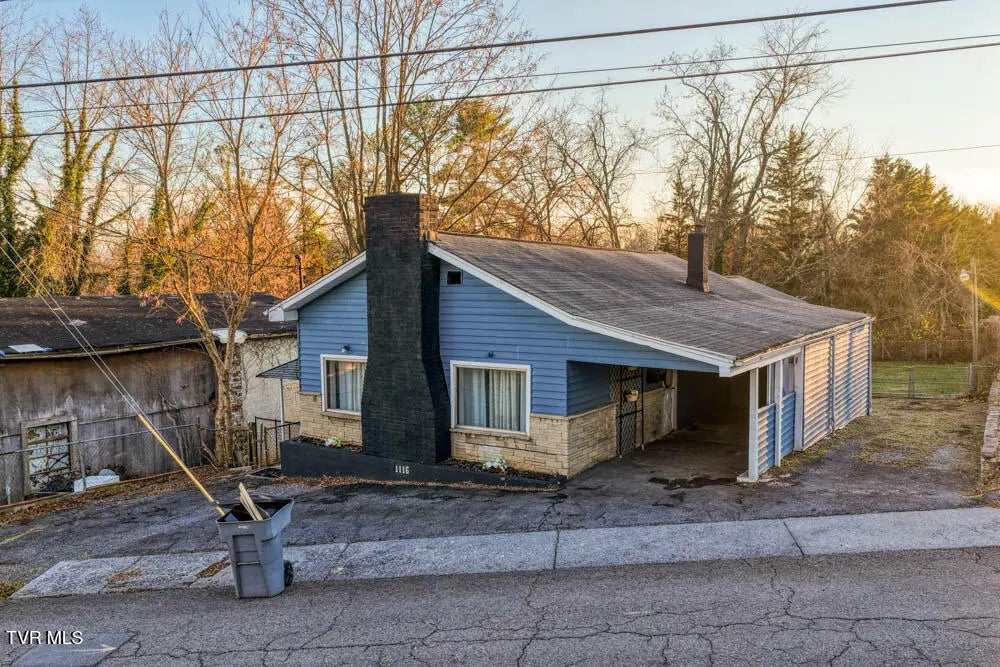 1116 5th Street, Bristol