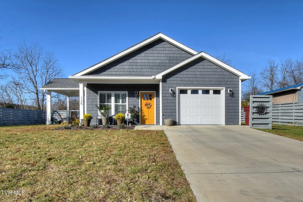 125 Lynn Road, Johnson City