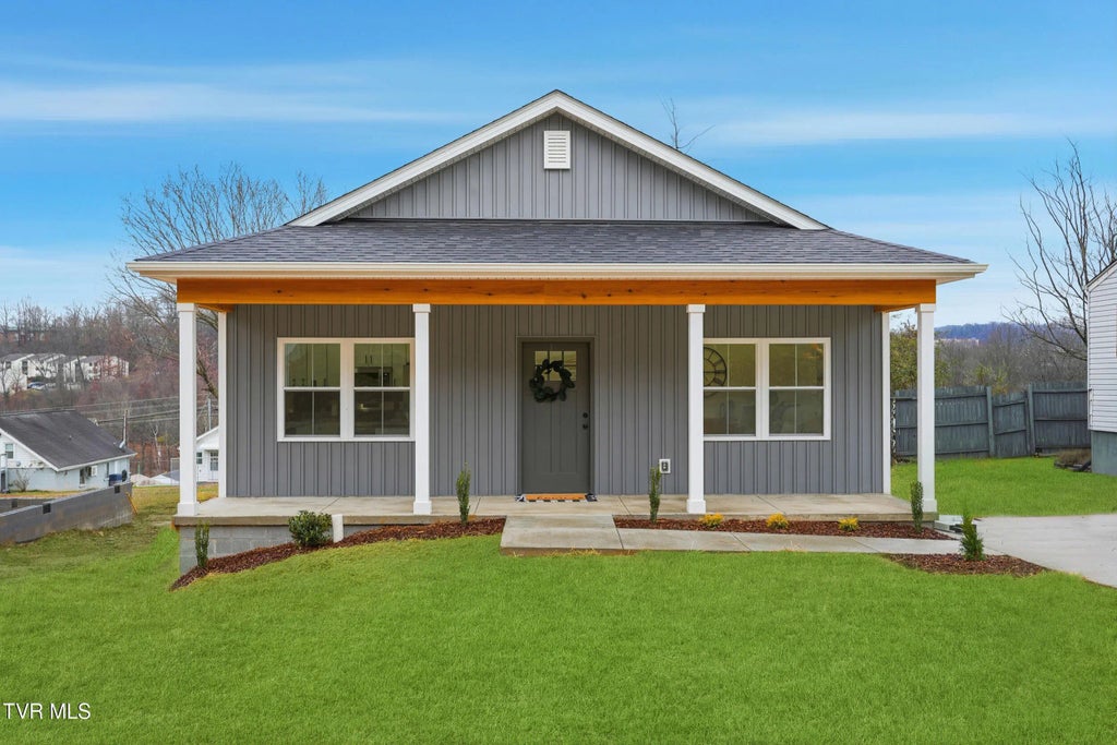 2641 Anderson Street, Bristol