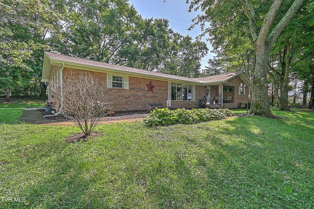 3155 Erwin Highway, Afton