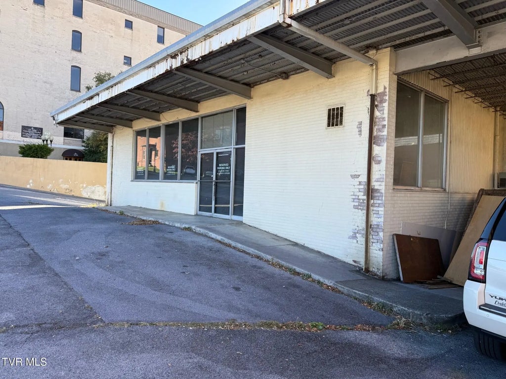 16 5th Street, Bristol