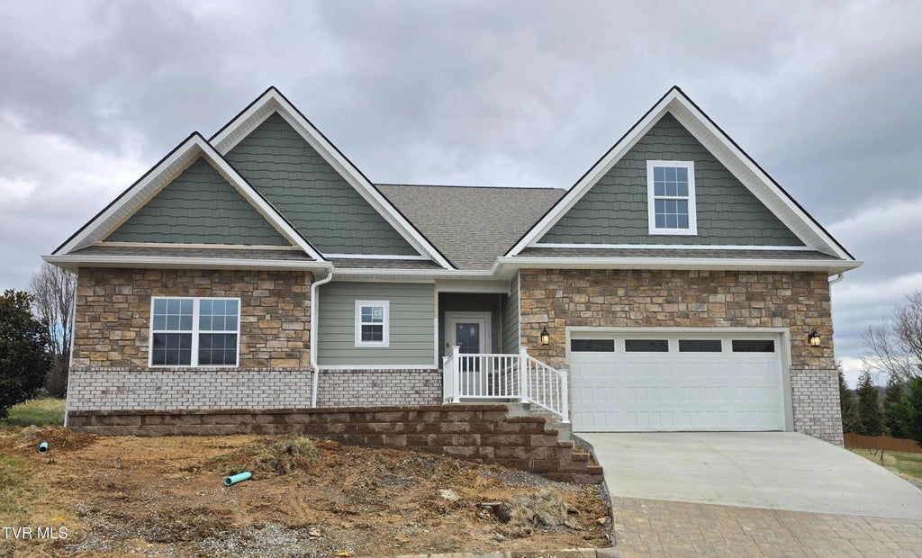 1616 Maple Ridge Court, Kingsport