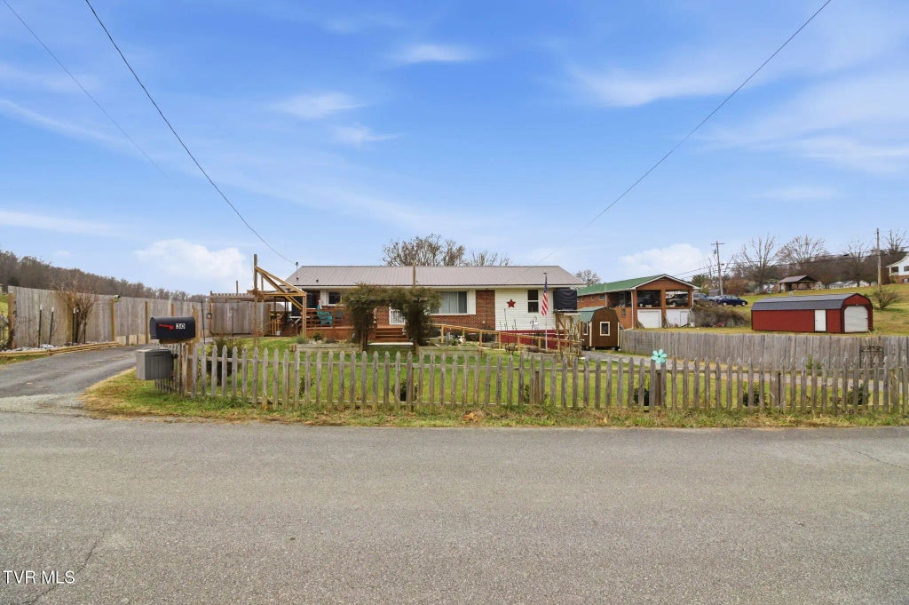 30 Deerfoot Lane, Greeneville