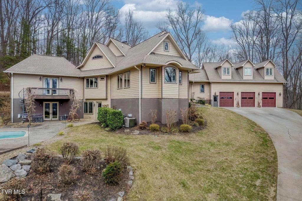 520 Highway 93, Fall Branch