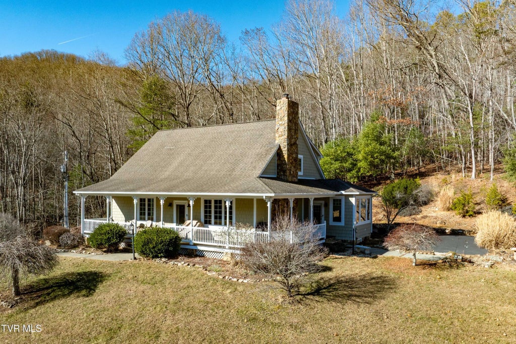 718 Copperhead Hollow Road, Mountain City