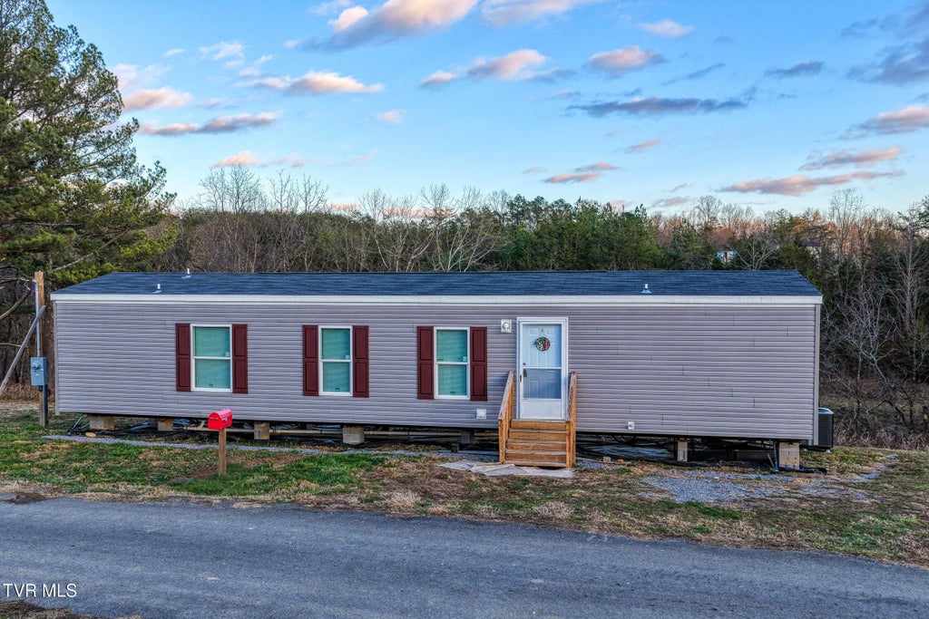 105 Bert Price Road, Rogersville