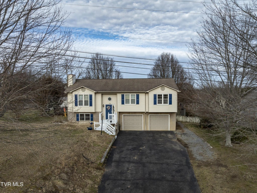 134 Tucker Lane, Johnson City