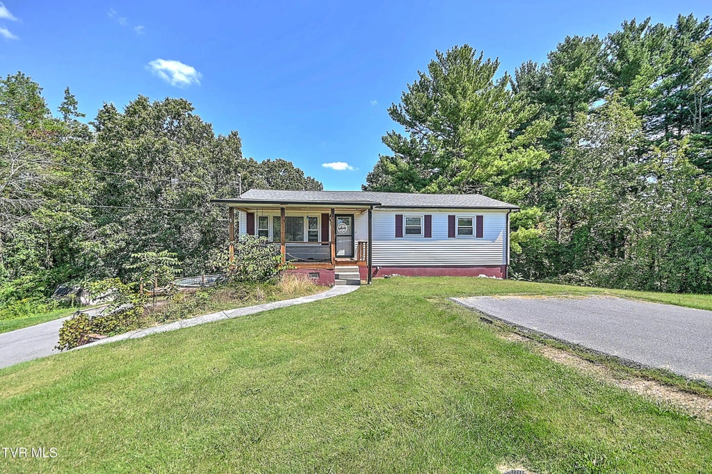 16153 Baytree Road, Bristol