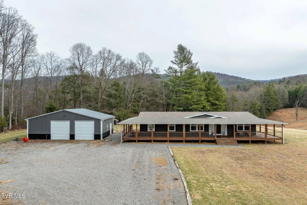 3146 Divide Road, Mountain City