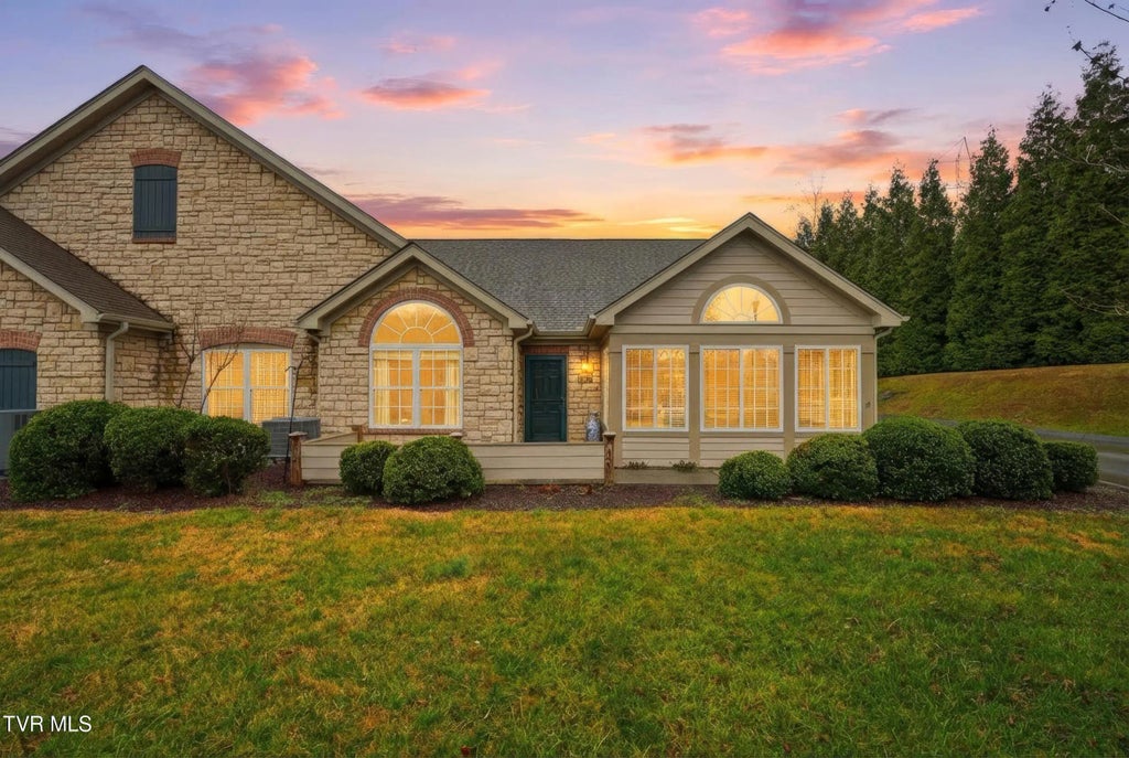 1721 Skyland Falls Court 1721, Kingsport