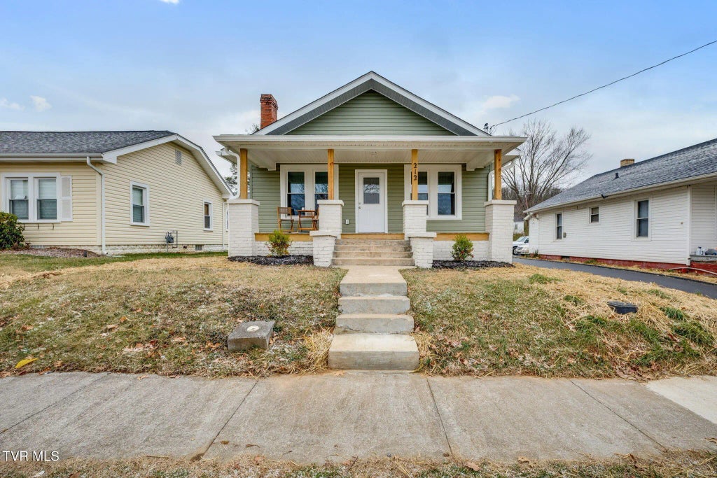 212 West H Street, Elizabethton