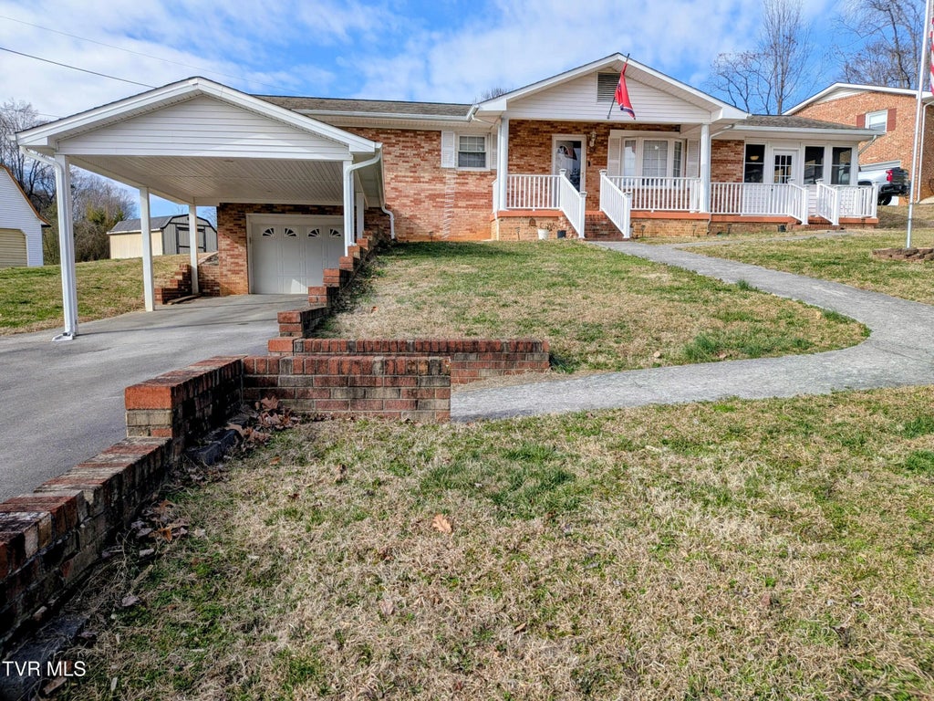 205 Live Oak Drive, Kingsport