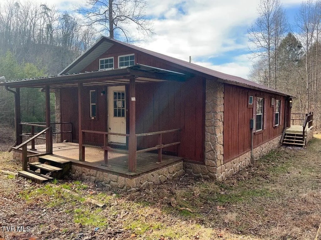 641 Jacobs Hollow Road, Sneedville