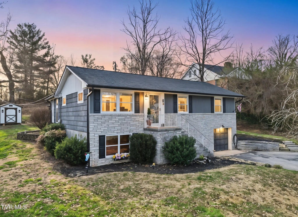 220 Susong Lane, Greeneville