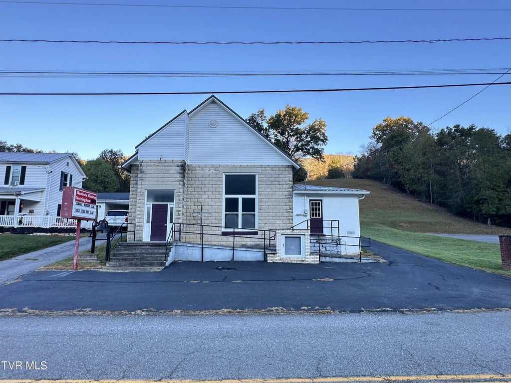 2531 Mendota Road, Mendota