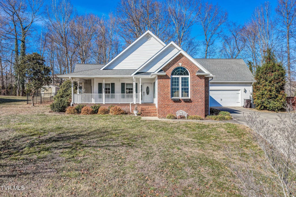 1828 Weaver Branch Road, Piney Flats