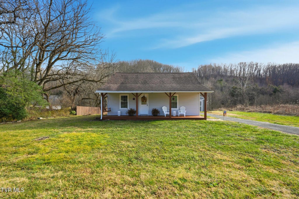 1252 Old Jonesboro Road, Bristol