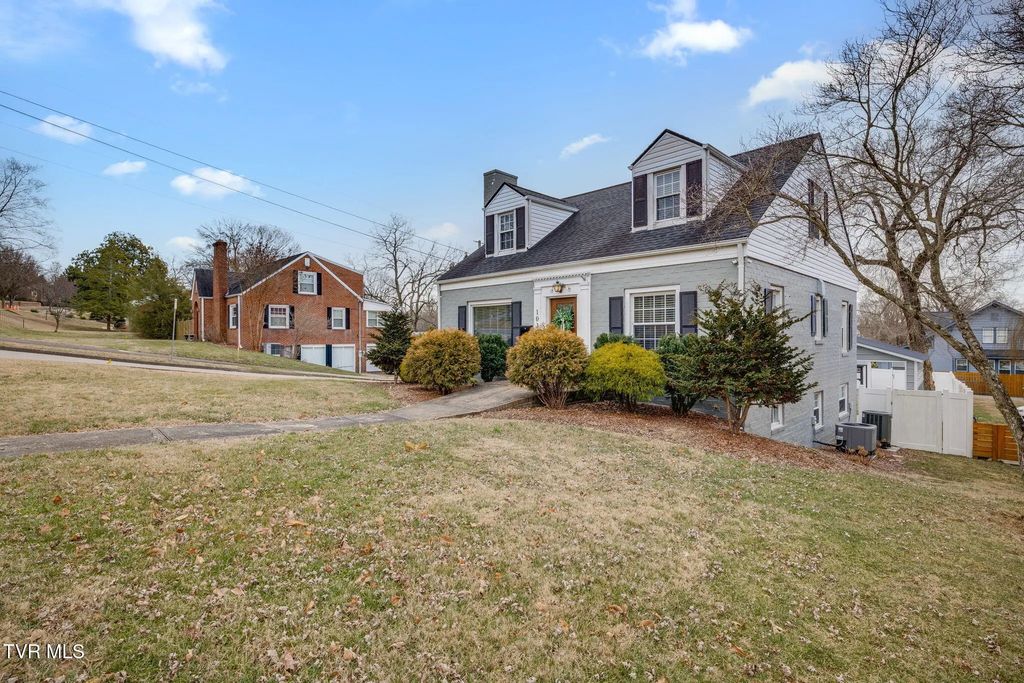 1037 Watauga Street, Kingsport