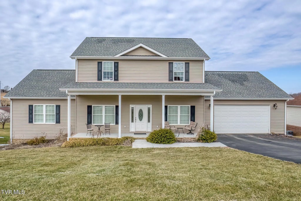 228 Country Meadows Circle, Bristol