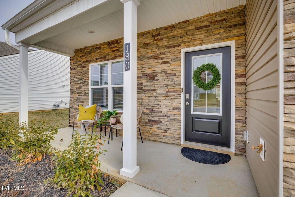 180 Tanasqui Drive, Johnson City