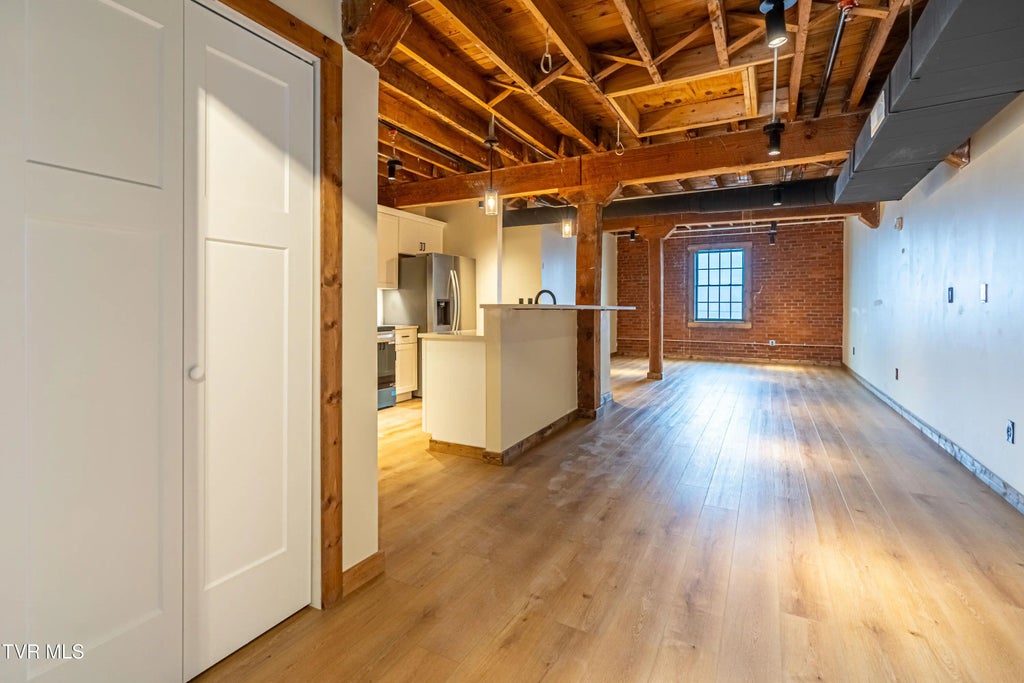 453 East Main Street 600, Kingsport