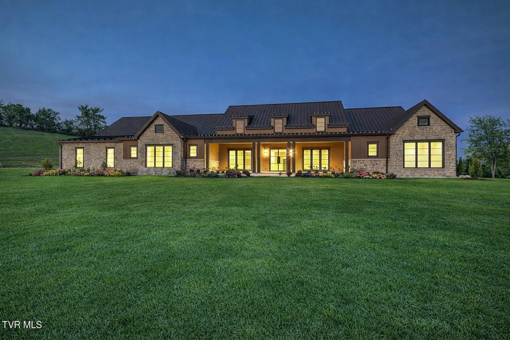 18213 Old Jonesboro Road, Abingdon