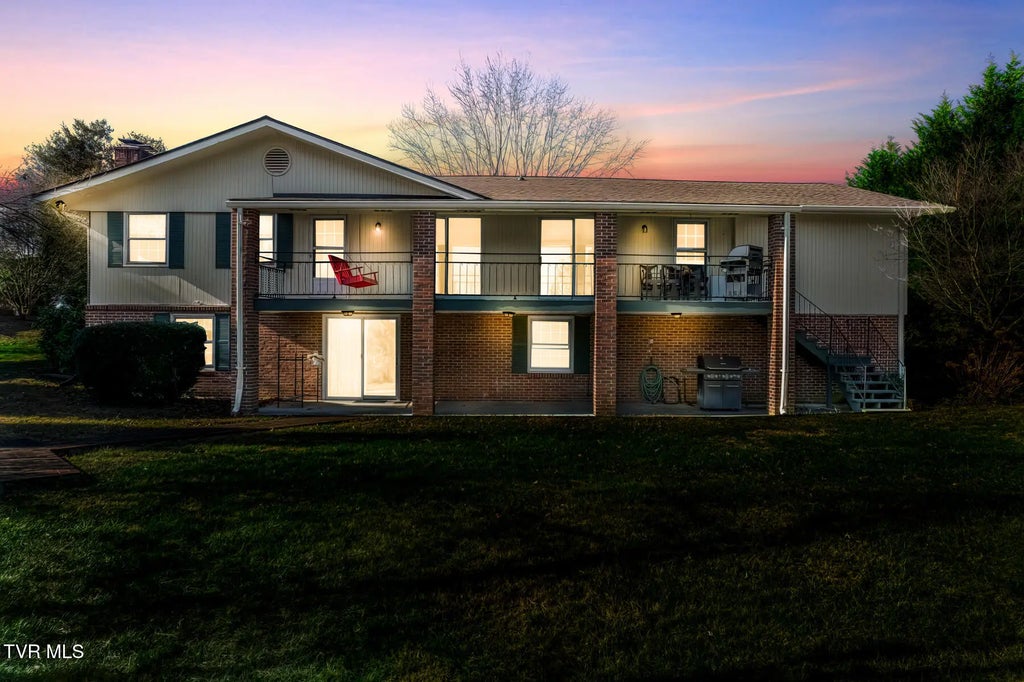 305 Overbrook Drive, Bristol