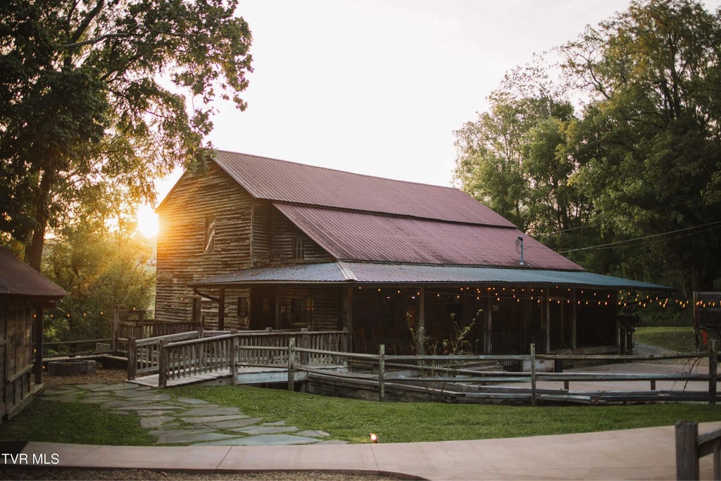 21405 Parks Mill Road, Abingdon