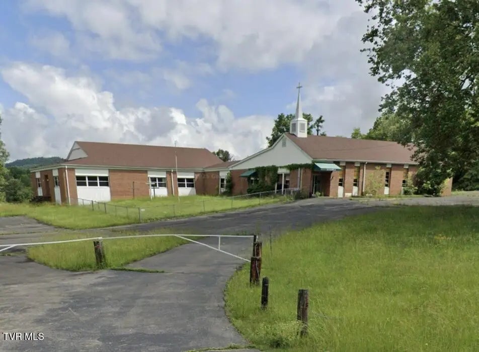 208 Vi Ranch Road, Bristol