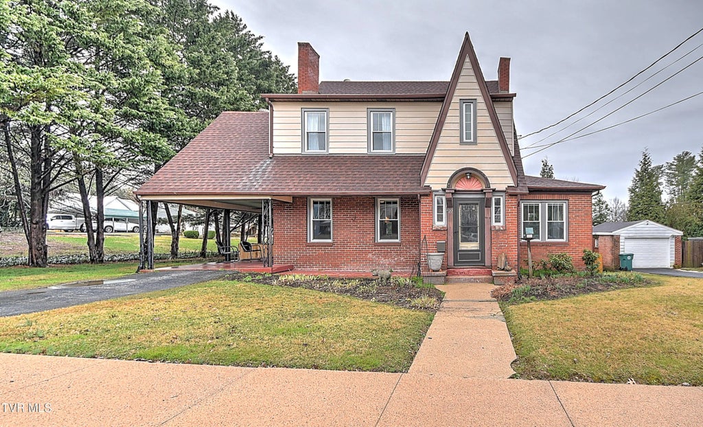 722 Lawrence Avenue, Bristol