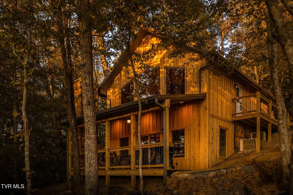 15 of 42 - 383 South Tva Road, Bristol, TENNESSEE