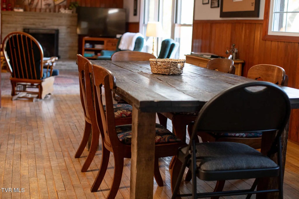 24 of 42 - 383 South Tva Road, Bristol, TENNESSEE