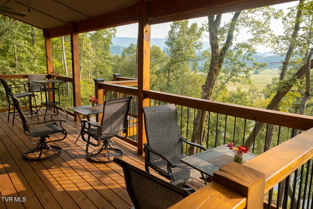 32 of 42 - 383 South Tva Road, Bristol, TENNESSEE