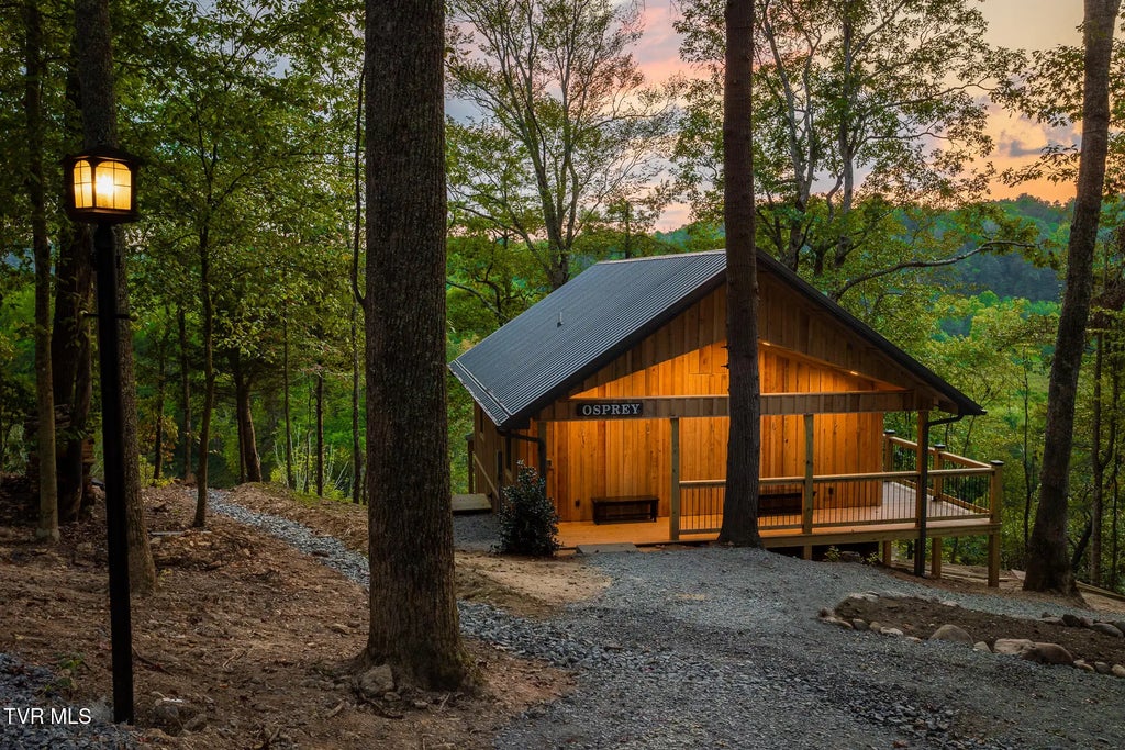 34 of 42 - 383 South Tva Road, Bristol, TENNESSEE