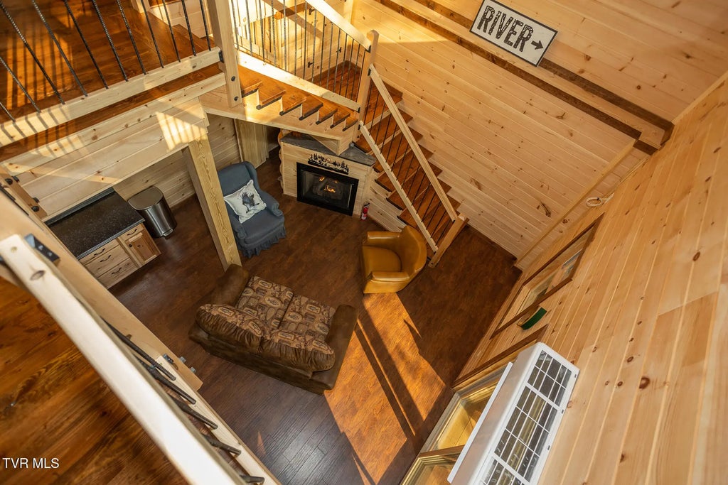 35 of 42 - 383 South Tva Road, Bristol, TENNESSEE