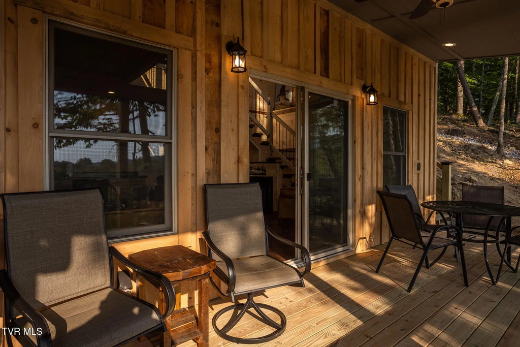 36 of 42 - 383 South Tva Road, Bristol, TENNESSEE